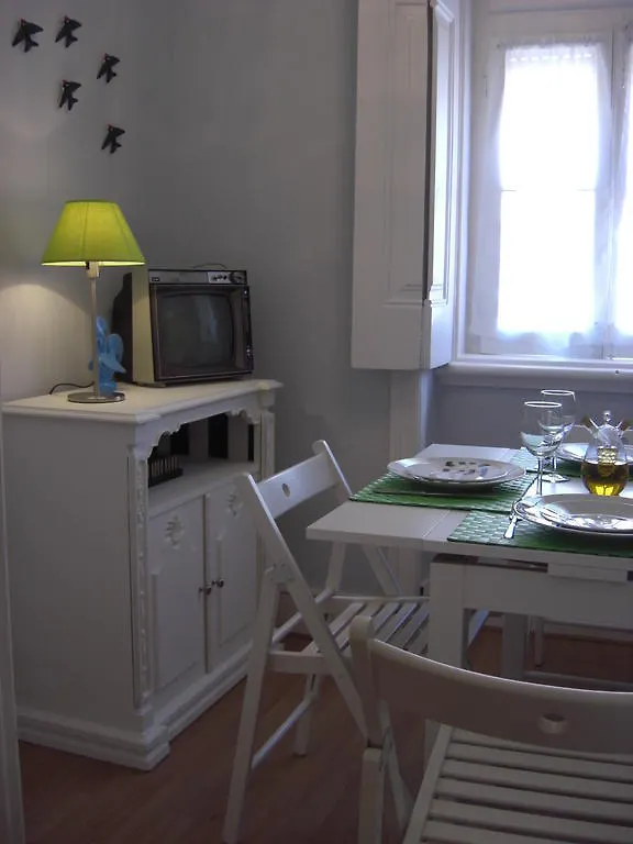 Casa Estrella D'Ouro - Historical Neighborhood Apartment Lisbon